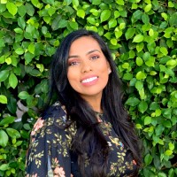 KNEX Technology Employee Yumna Khan's profile photo