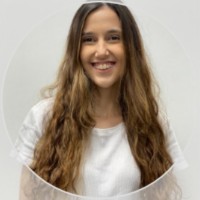 Ana Beatriz Araújo Email
