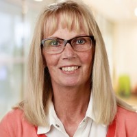 Lisa Lindstrom Email & Phone Number