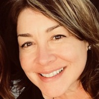 Julie Schneidewind Email & Phone Number