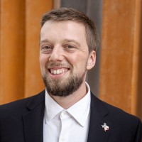 Bernhard Williams Email & Phone Number