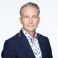 Julian Box Email & Phone Number