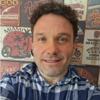 Editora Aranda Employee Adalberto Rezende da Luz Filho's profile photo