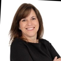 Paula Lyons Email & Phone Number