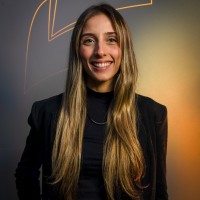 Franchise Store Employee Ana Caroline Cirilo's profile photo