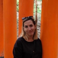 Julia Paret Email & Phone Number