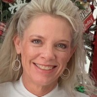 Leslie Watts Email & Phone Number