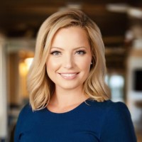 SRS Real Estate Partners Employee Stephanie McCullough's profile photo
