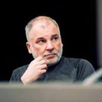 Aron Pilhofer Email & Phone Number