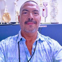 Self-Employed Employee César Serrano's profile photo