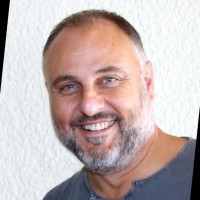 Julián García López Email