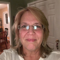 WeVeel Toys & Stationery Employee Vicki Petroski's profile photo