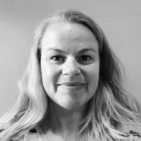 Kjersti Engebrethsen Email