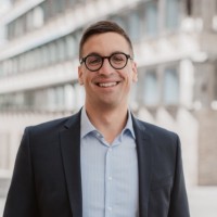 Jonas Wenk Email