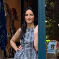 MessyNessyChic Employee Vanessa Grall's profile photo