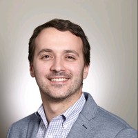 HelloPackage Employee Pavel Favorov's profile photo