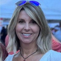 Gilead Sciences Employee Laura Markus's profile photo