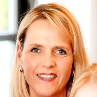 Miriam Weller Email