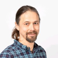 Simon Crisp Email