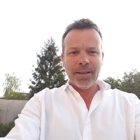Eric Brossard Email