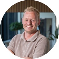 Rob Voet Email