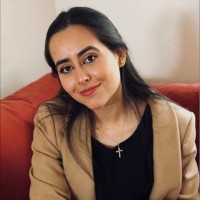 María Lastiri Email