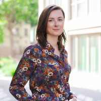 Laura Déjeans Email & Phone Number