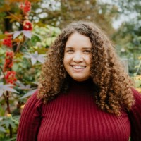 Olivia Holmes Email & Phone Number
