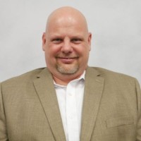 CarFix Employee Robert Pierce's profile photo