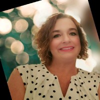 Suzanne Mueller Email & Phone Number