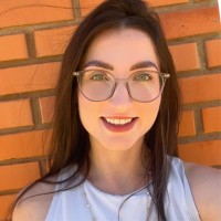 Virgínia Meneguzzi Email