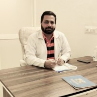 Dermatologist Employee Dr. Simran Singh Aujla's profile photo