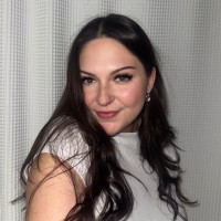 Anya Grant Email