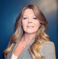 Waterstone Mortgage Corporation Employee Traci Husslein's profile photo