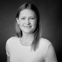 Christina Menn Email