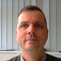 Lars Laube Email