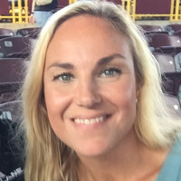 Elizabeth Nussbaum Email