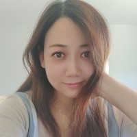 Mia Email