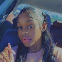 Graphic Design Employee Shatavia Ervin's profile photo
