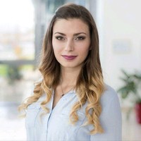 Krisztina Baross Email