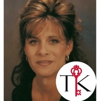 ReMax 100 Employee Teresa Klopfer's profile photo