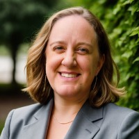 Annie Peirce Email & Phone Number