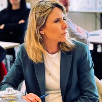 Lucie Vinot Email