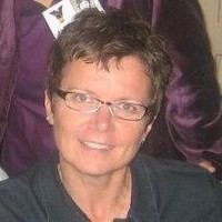 Elizabeth Lind Email & Phone Number