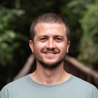 Roberto Crosby Email & Phone Number