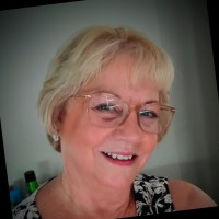 Elizabeth Lussier Email & Phone Number