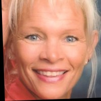 Ecreative (Ecreativeworks) Employee Candy Peterson's profile photo