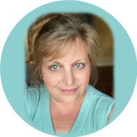 United Real Estate Premier Employee Kathie Sequeira's profile photo