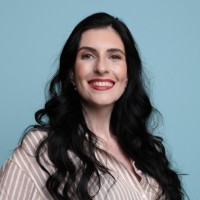 Júlia Lemos Email