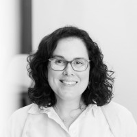 Erika Noblom Email